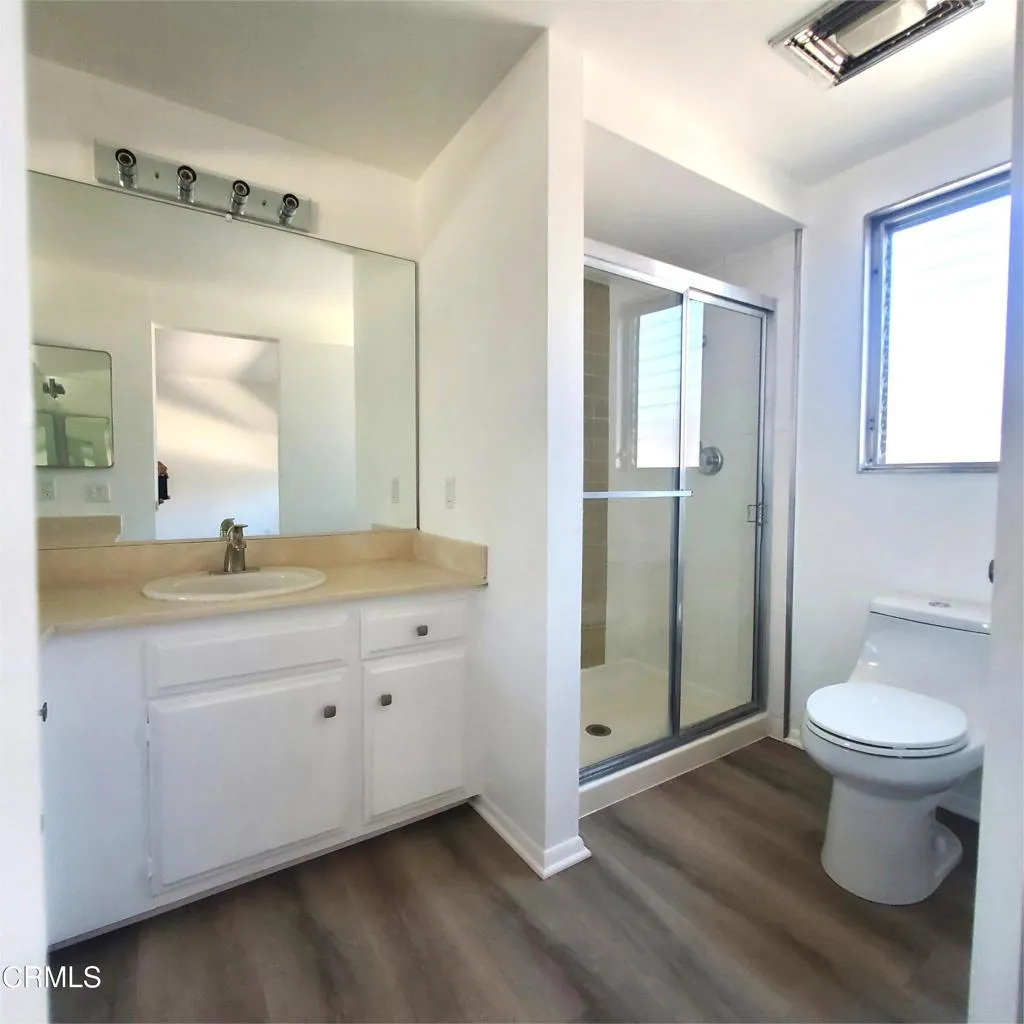 4231 Sarah Street, Burbank, California 91505 home-pic-14