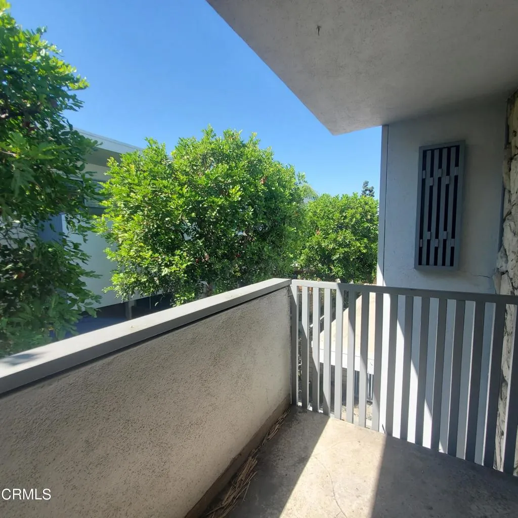4231 Sarah Street, Burbank, California 91505 home-pic-12
