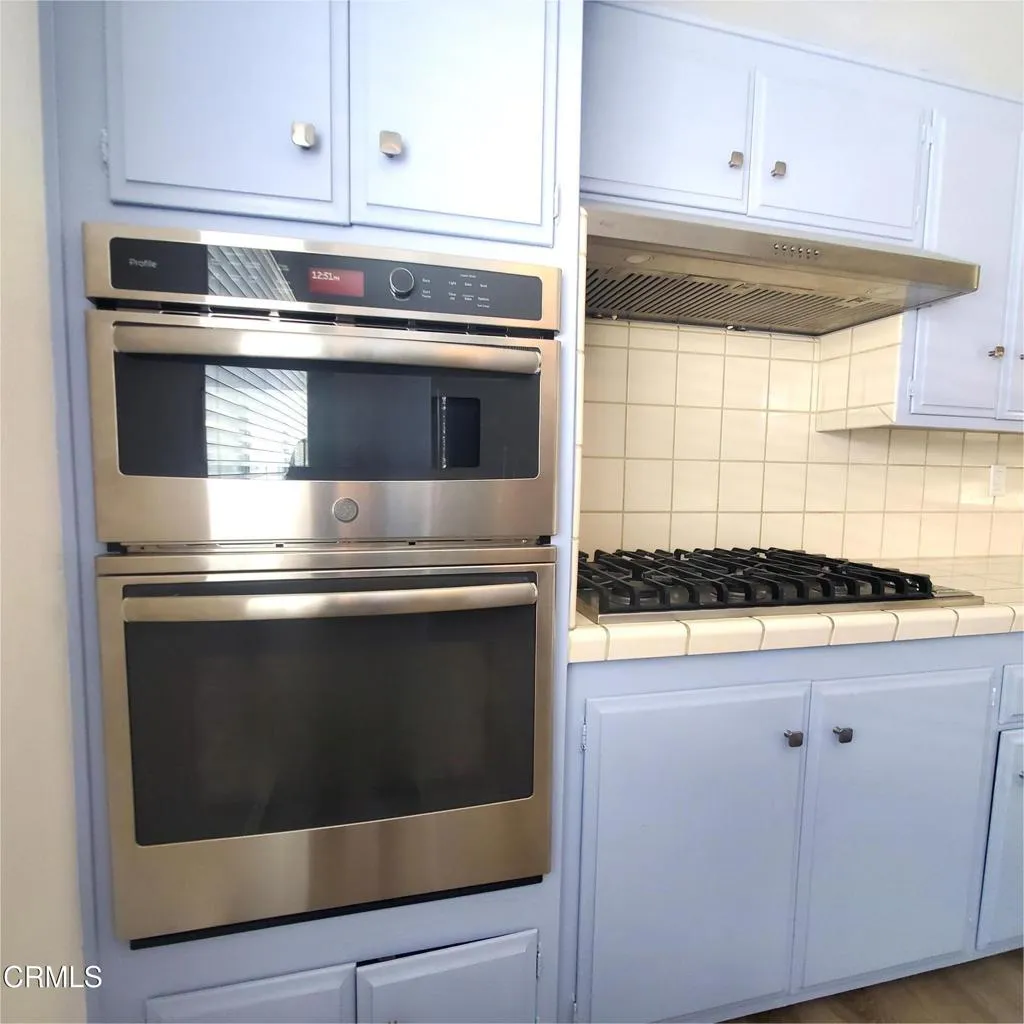 4231 Sarah Street, Burbank, California 91505 home-pic-6