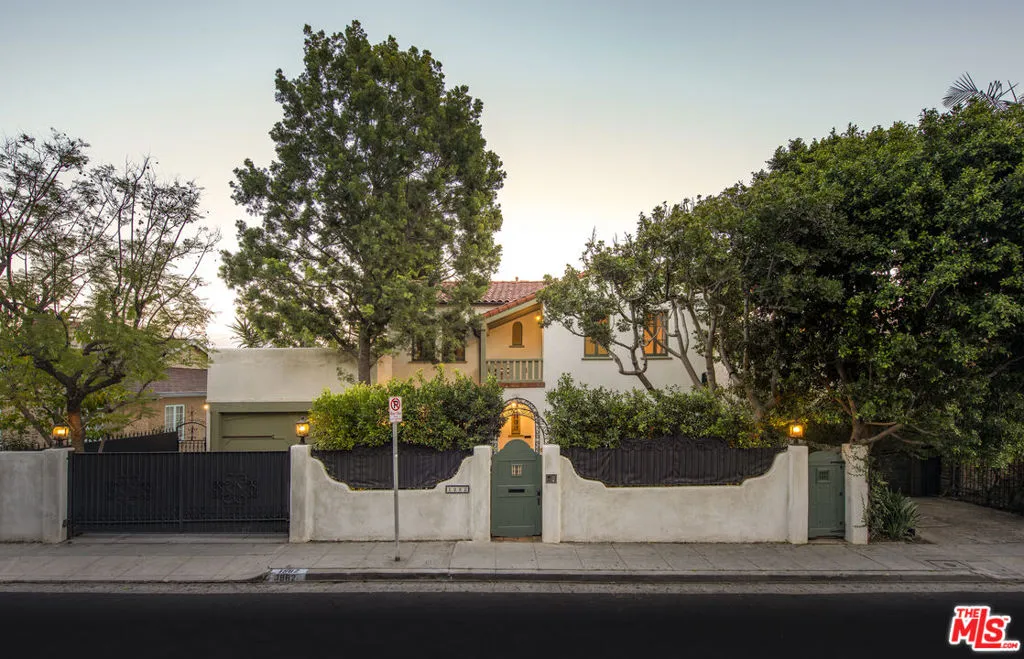 1982 N Normandie Avenue, Los Angeles, California 90027 home-pic-46