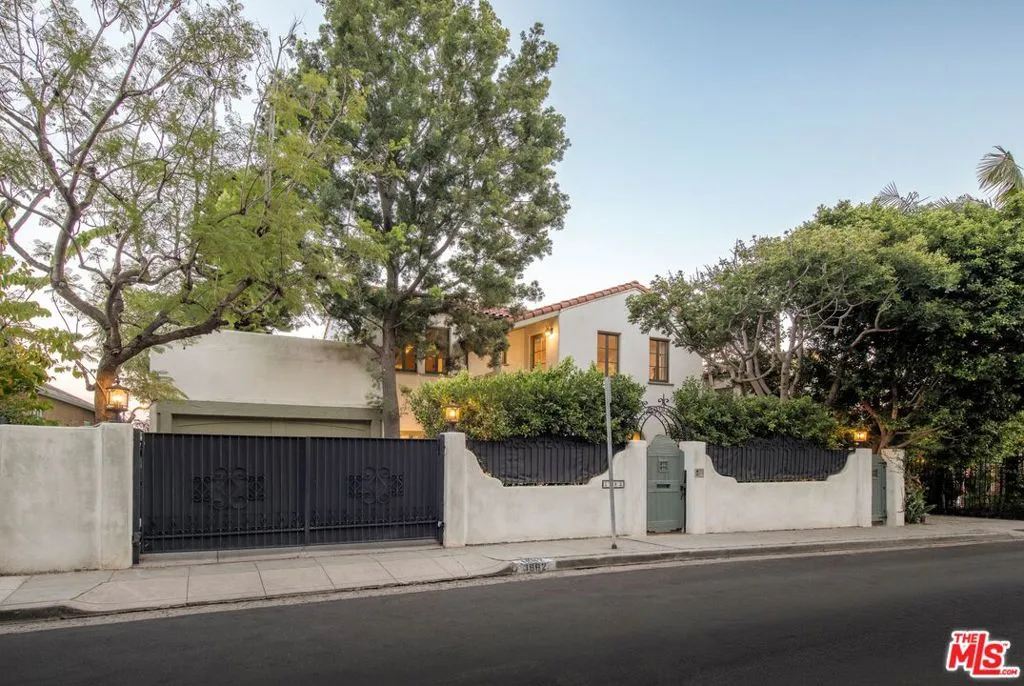 1982 N Normandie Avenue, Los Angeles, California 90027 home-pic-1