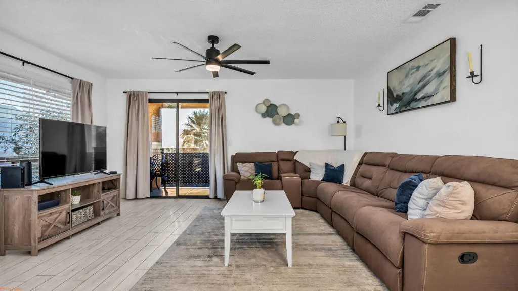 66735 12th Street A10, Desert Hot Springs, California 92240 home-pic-8