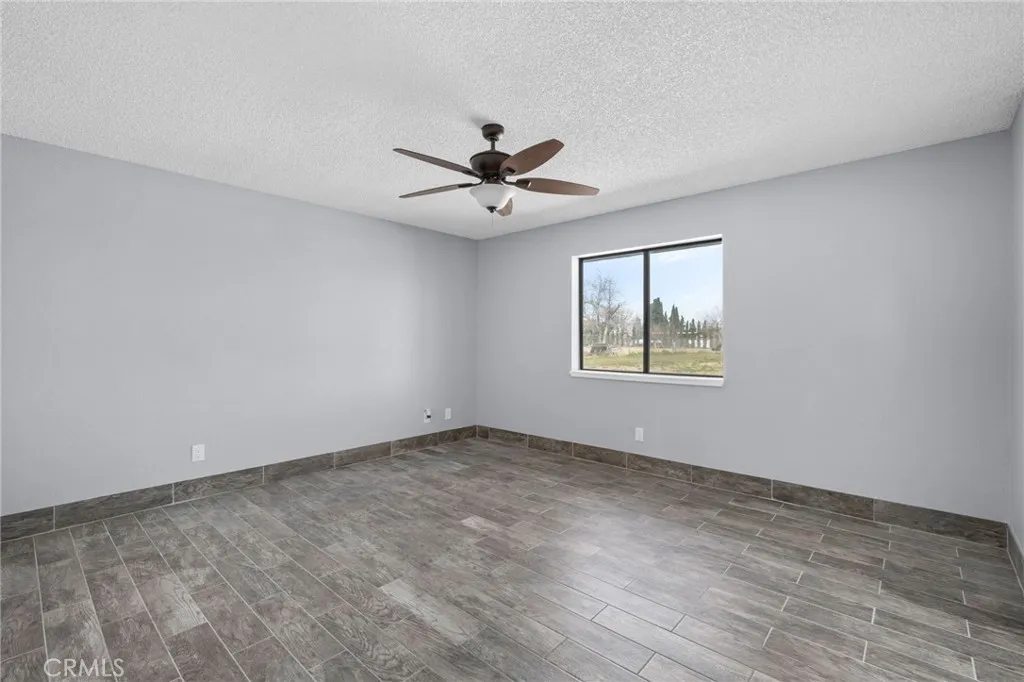16124 Palm Street, Hesperia, California 92345 home-pic-19