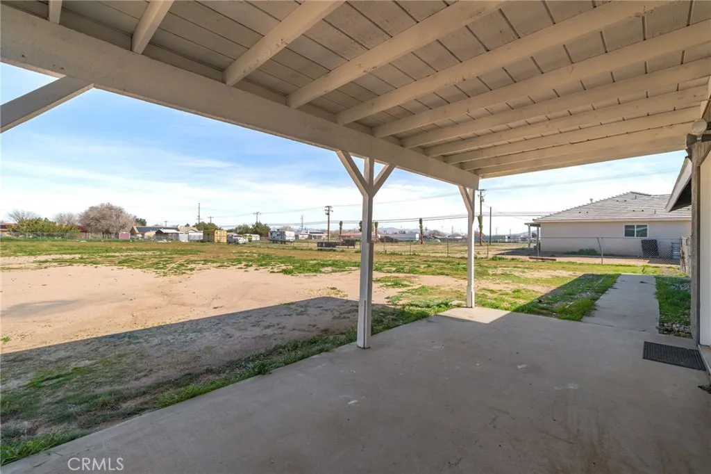 16124 Palm Street, Hesperia, California 92345 home-pic-31