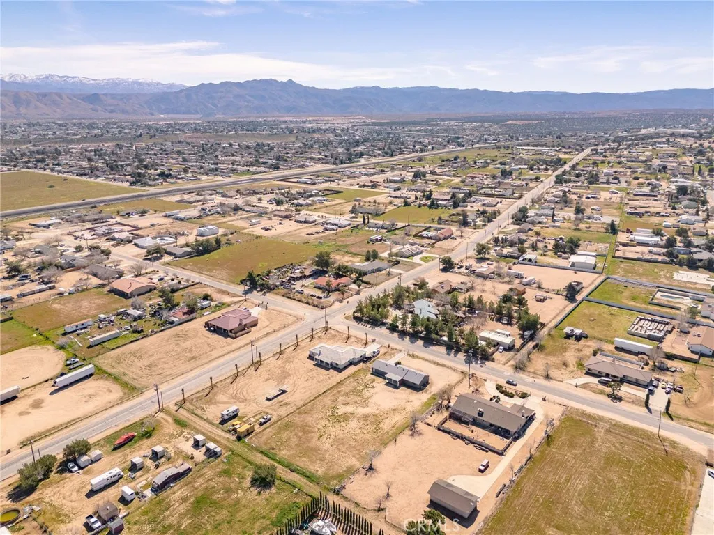 16124 Palm Street, Hesperia, California 92345 home-pic-43