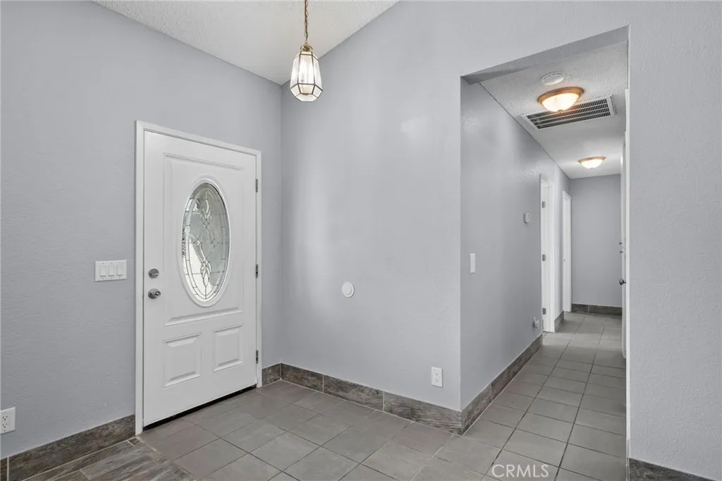 16124 Palm Street, Hesperia, California 92345 home-pic-8