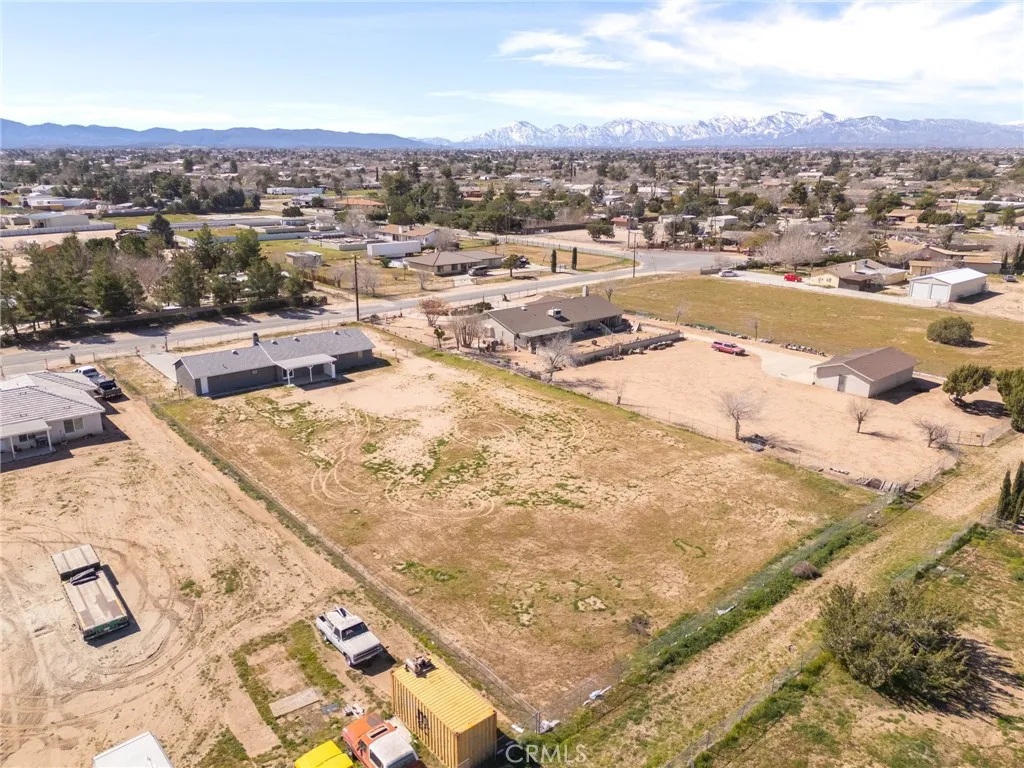 16124 Palm Street, Hesperia, California 92345 home-pic-37