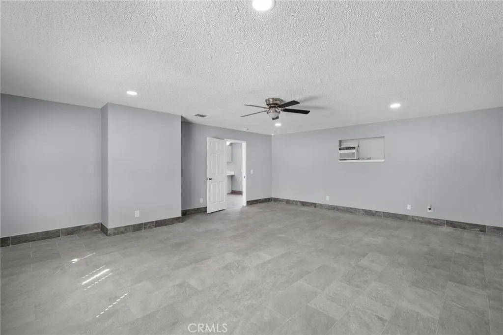 16124 Palm Street, Hesperia, California 92345 home-pic-17