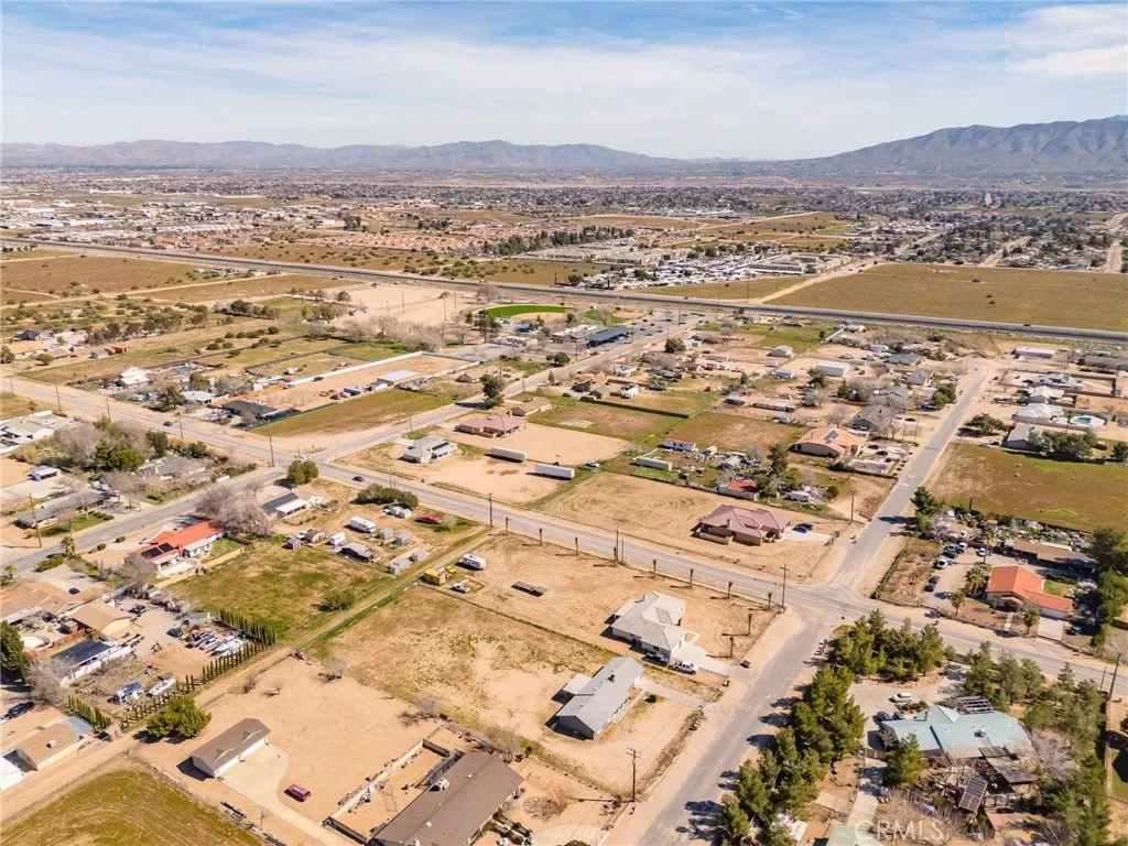 16124 Palm Street, Hesperia, California 92345 home-pic-41