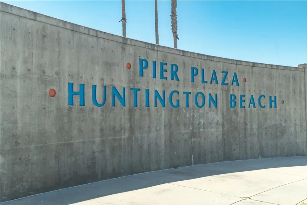 The HB Plaza.