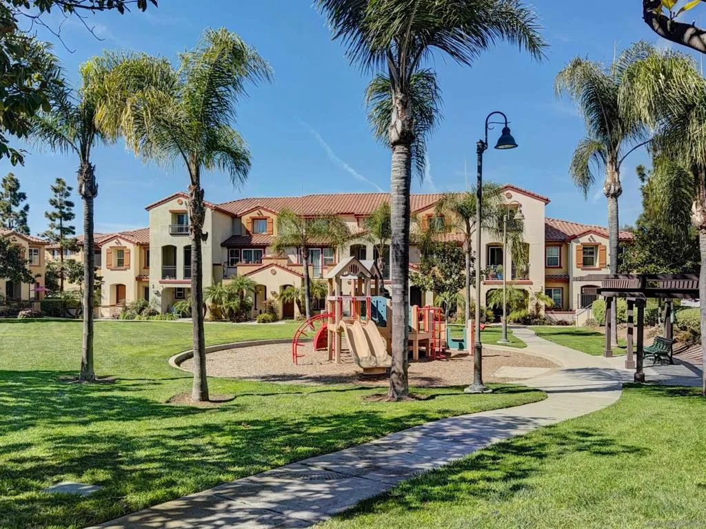 2185 Caminito Rinaldo 118, Chula Vista, California 91915 home-pic-33