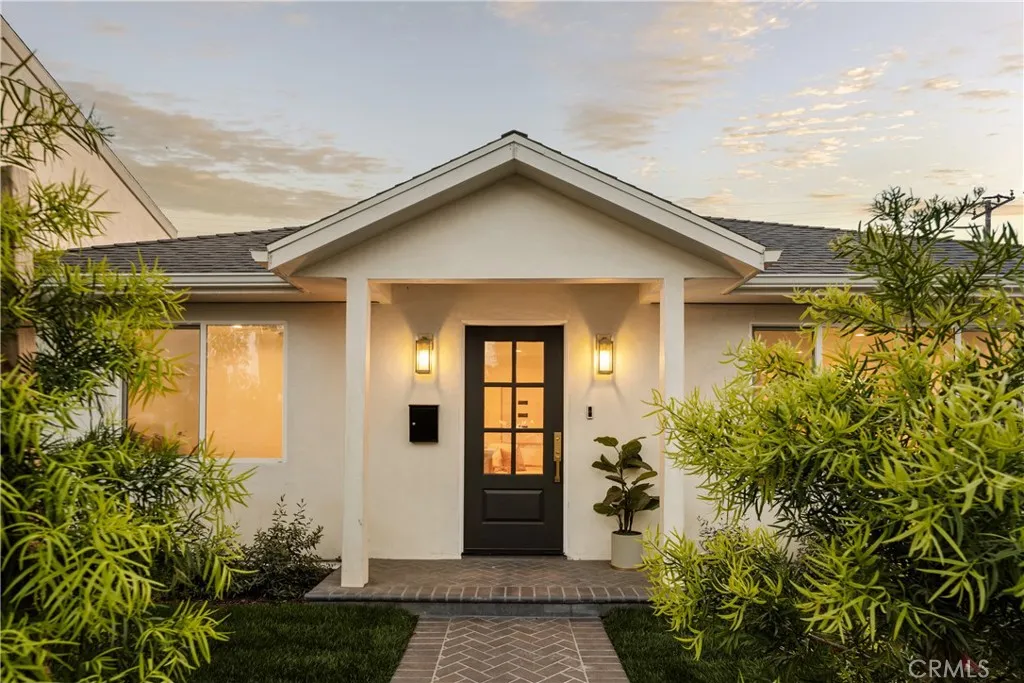 2806 Pacific Coast, Torrance, California 90505 home-pic-1