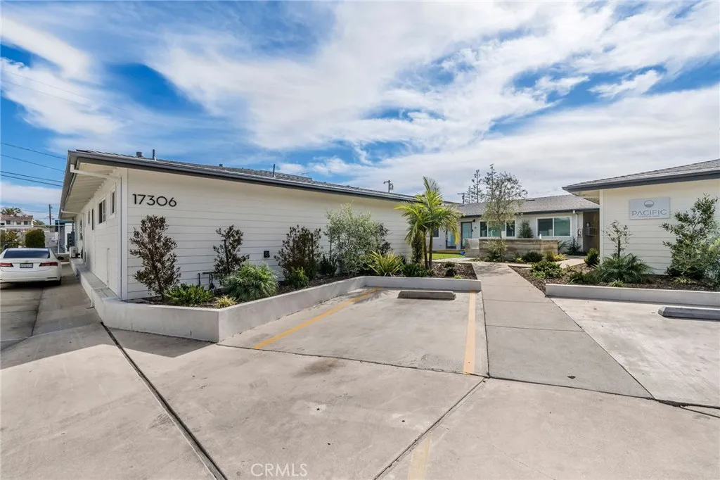 17302 Ermanita, Torrance, California 90504 home-pic-7