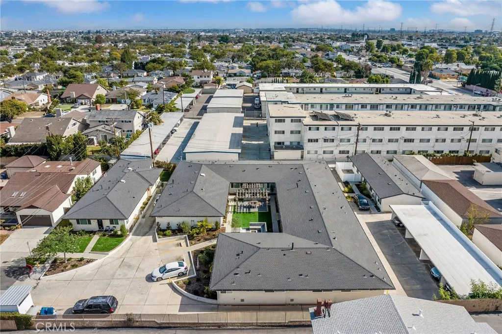 17302 Ermanita, Torrance, California 90504 home-pic-1