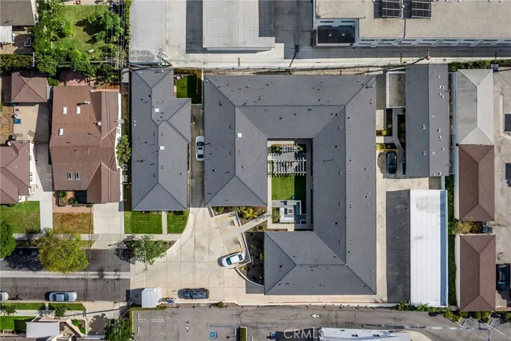 17302 Ermanita, Torrance, California 90504