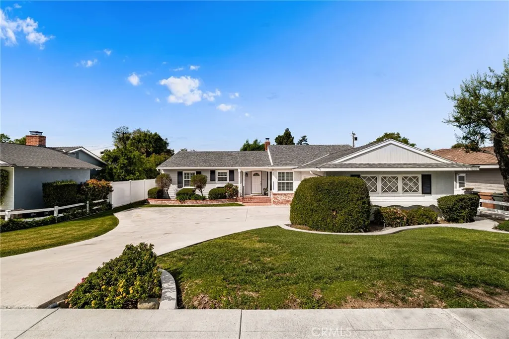 1115 N Richman Avenue, Fullerton, California 92835 home-pic-0