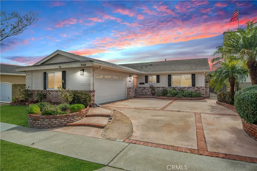 4764 Fir, Seal Beach, California 90740 home-pic-1