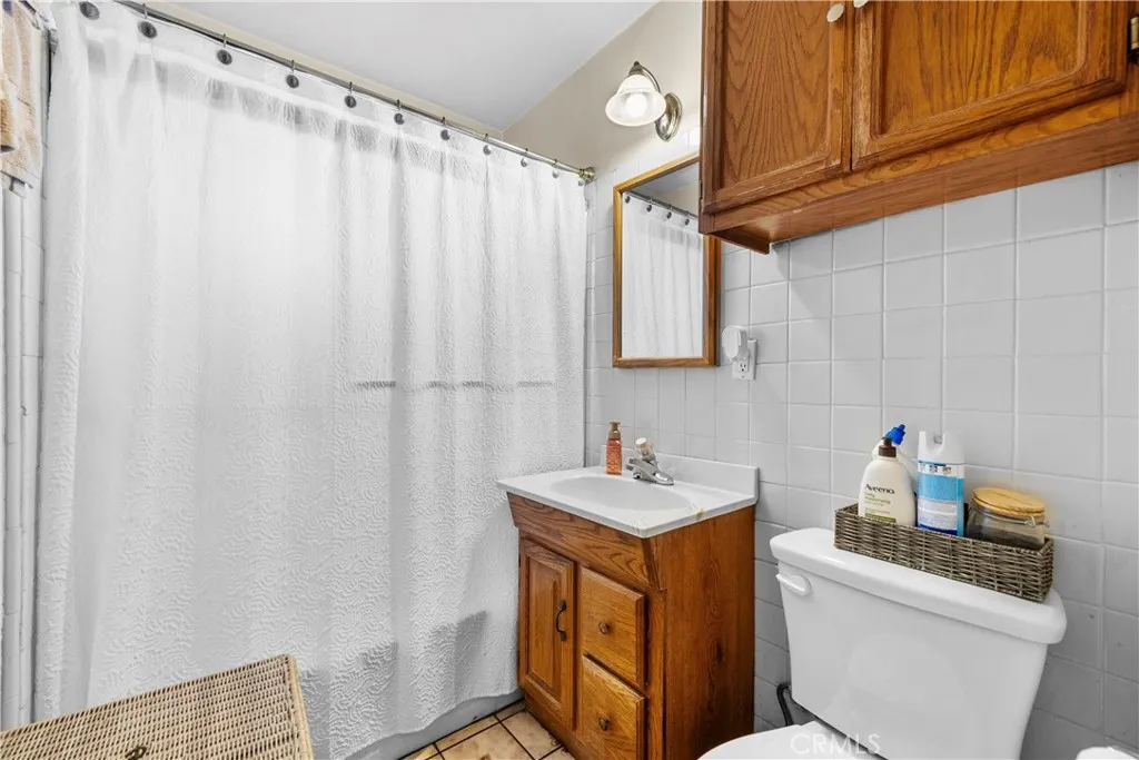 5658 Willowcrest Ave, North Hollywood, California 91601 home-pic-15