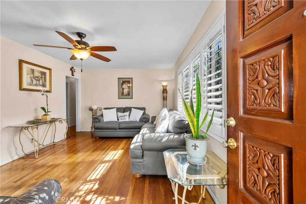 5658 Willowcrest Ave, North Hollywood, California 91601 home-pic-6