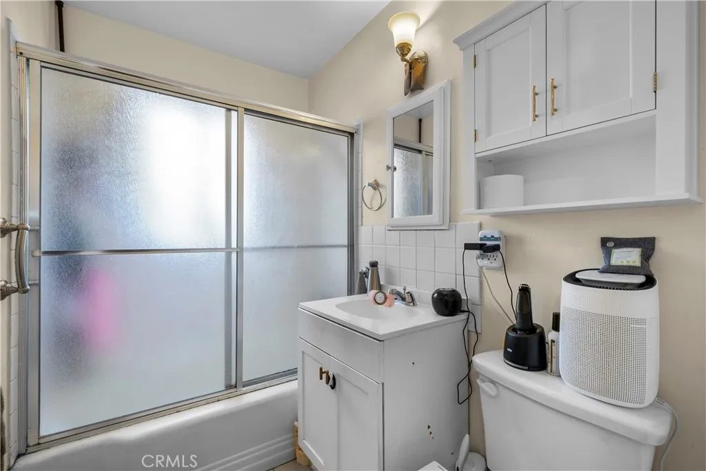 5658 Willowcrest Ave, North Hollywood, California 91601 home-pic-39