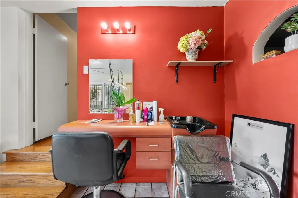5658 Willowcrest Ave, North Hollywood, California 91601 home-pic-23