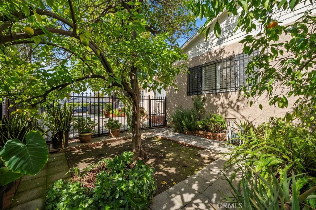5658 Willowcrest Ave, North Hollywood, California 91601 home-pic-53