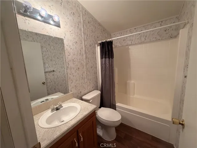 Bath 2 Closer Look