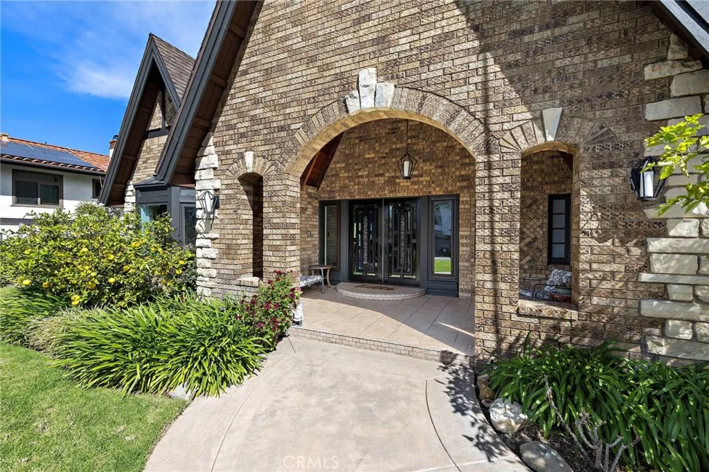 25491 Gallup Circle, Laguna Hills, California 92653 home-pic-2
