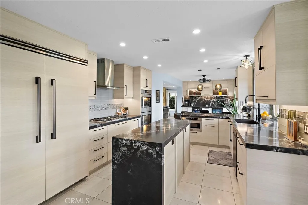 25491 Gallup Circle, Laguna Hills, California 92653 home-pic-8