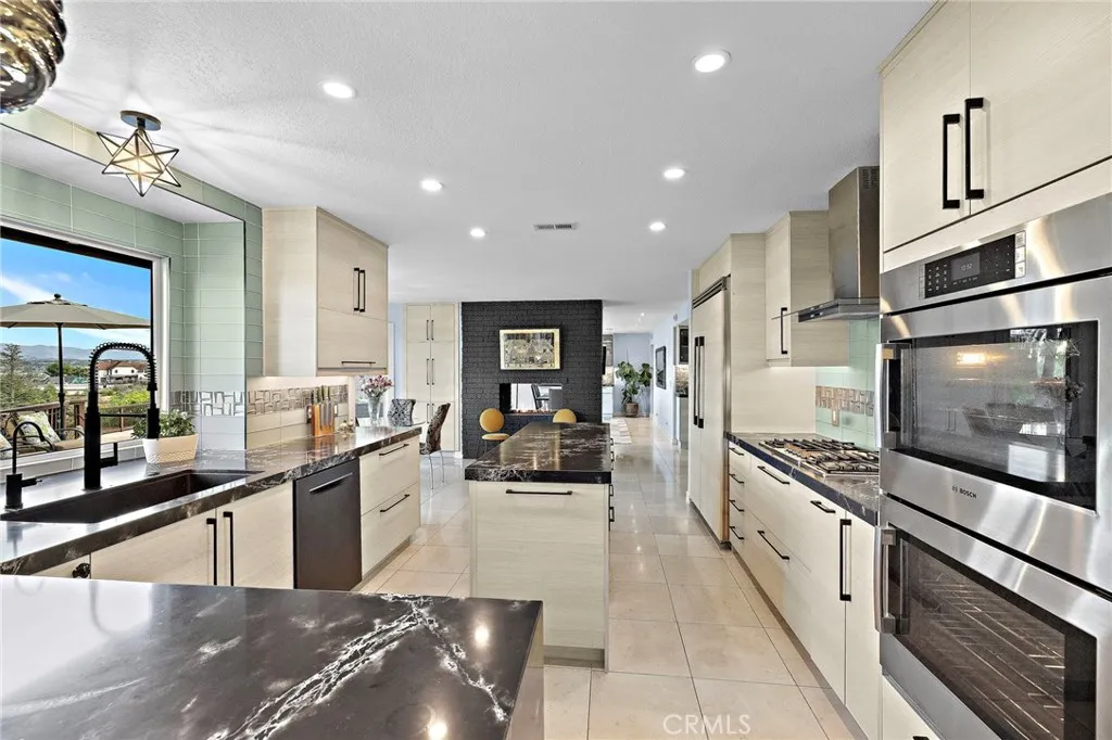 25491 Gallup Circle, Laguna Hills, California 92653 home-pic-9