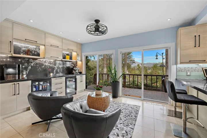 Sitting room off of the living room with barstool area at kitchen counter.  Mountain view (first floor)