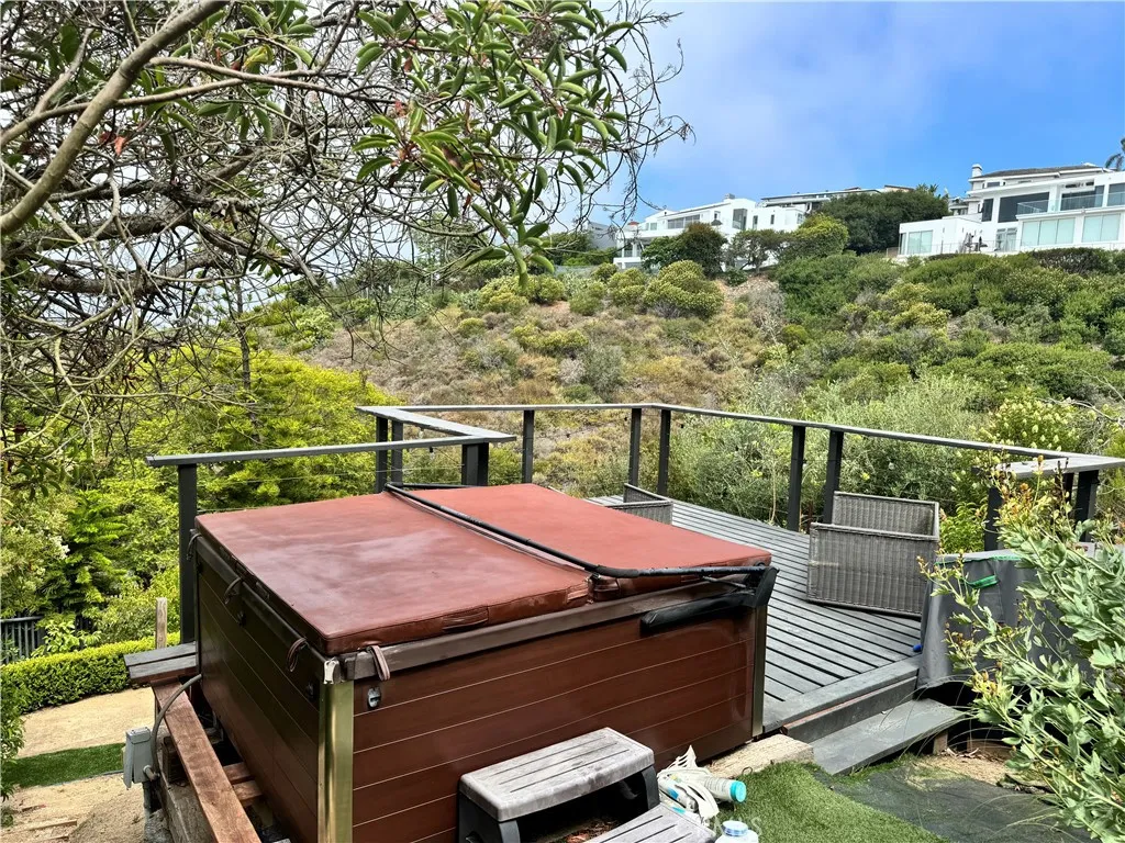 766 Pelican, Laguna Beach, California 92651 home-pic-25