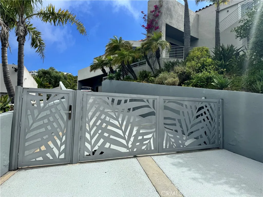 766 Pelican, Laguna Beach, California 92651 home-pic-2