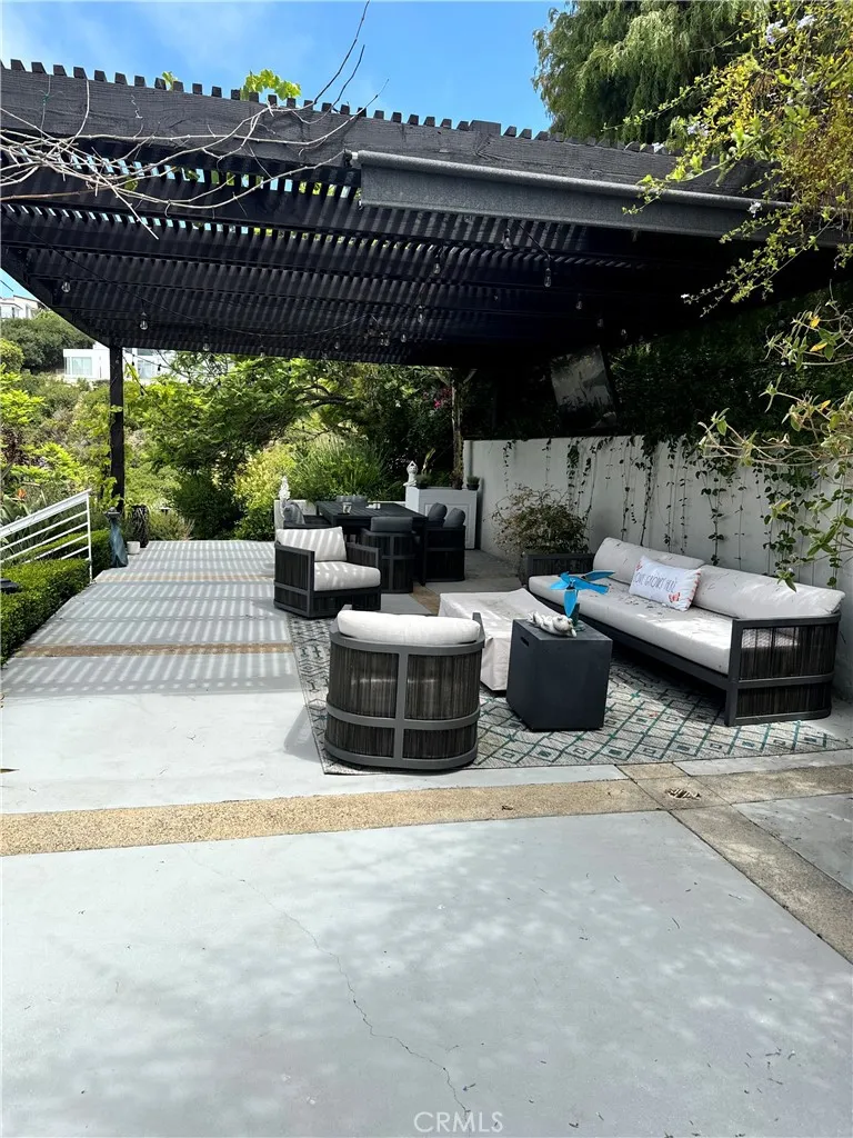 766 Pelican, Laguna Beach, California 92651 home-pic-21