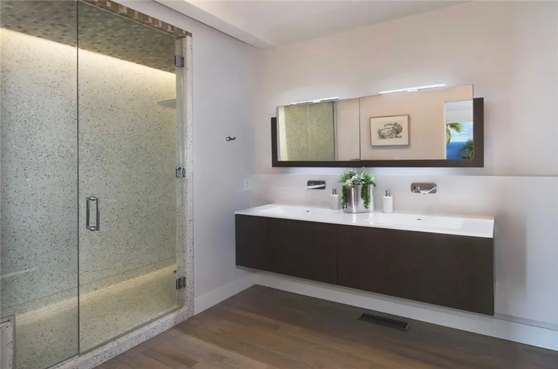 766 Pelican, Laguna Beach, California 92651 home-pic-18