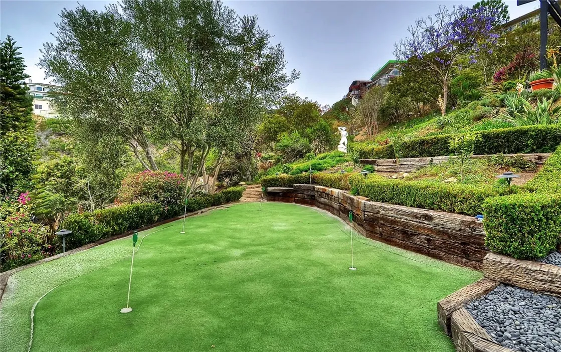 766 Pelican, Laguna Beach, California 92651 home-pic-24