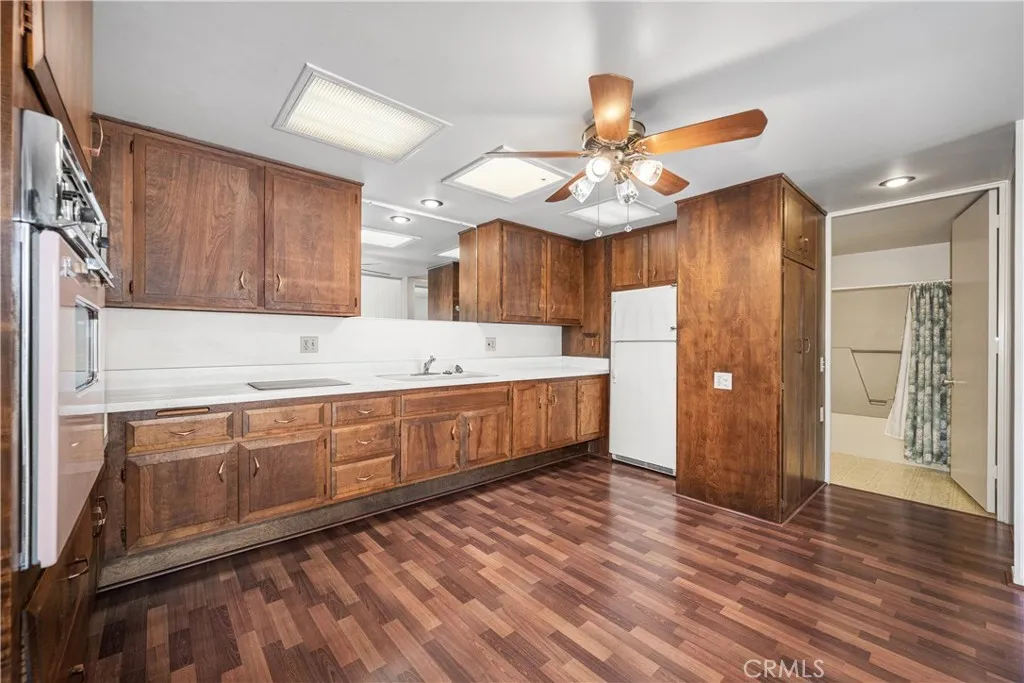 13751 St Andrews Drive 33j, Seal Beach, California 90740 home-pic-15