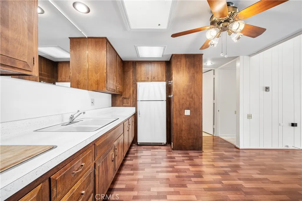 13751 St Andrews Drive 33j, Seal Beach, California 90740 home-pic-20