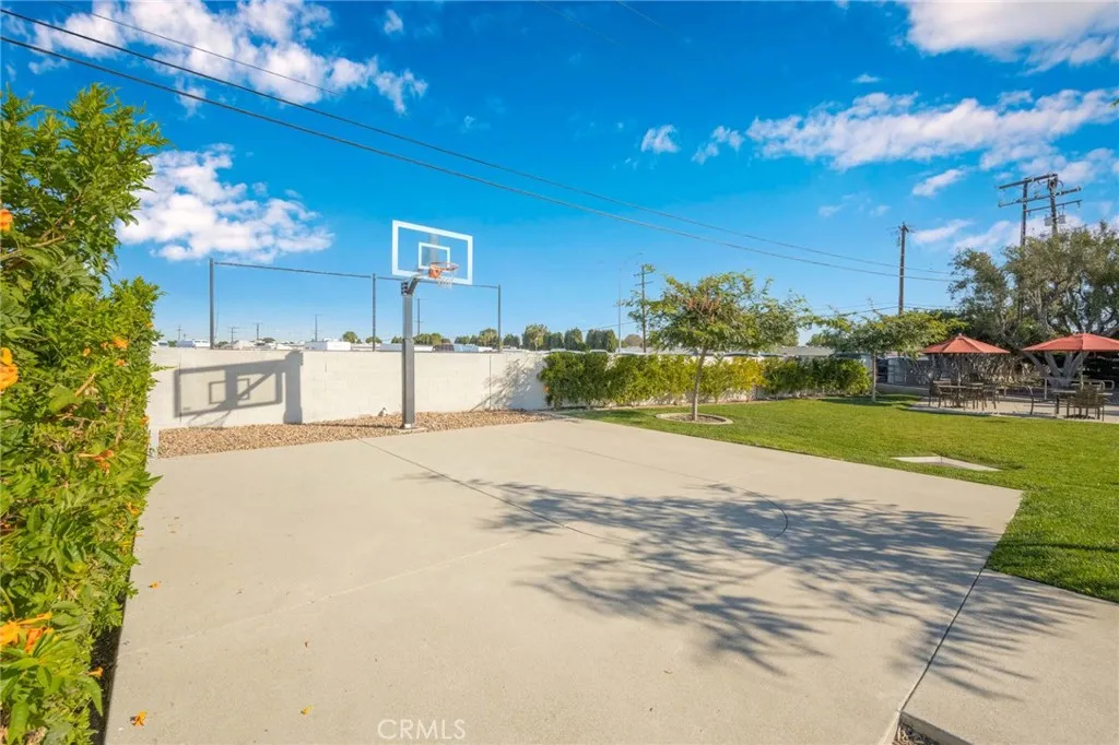 13751 St Andrews Drive 33j, Seal Beach, California 90740 home-pic-40