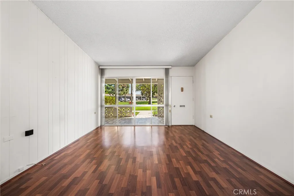 13751 St Andrews Drive 33j, Seal Beach, California 90740 home-pic-13