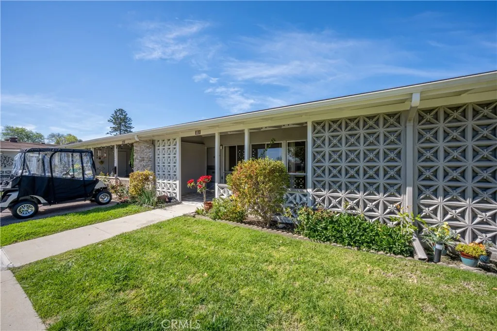13751 St Andrews Drive 33j, Seal Beach, California 90740 home-pic-2