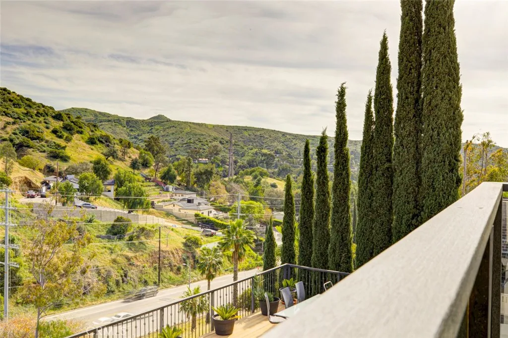 9726 Appaloosa, Sunland, California 91040 home-pic-42