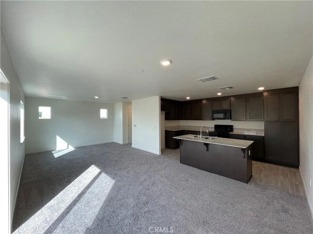 779 Stone Ridge West Avenue, Merced, California 95341 home-pic-4