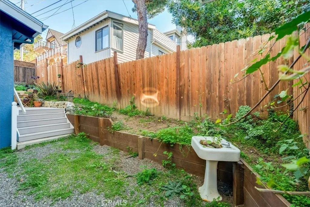550 Plymouth, Cambria, California 93428 home-pic-47