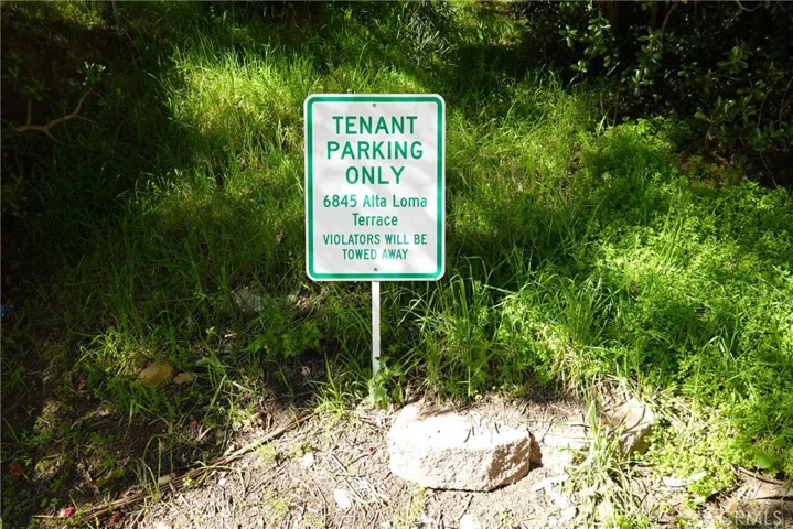 RESERVED PARKING SIGN FOR 6845 UNIT