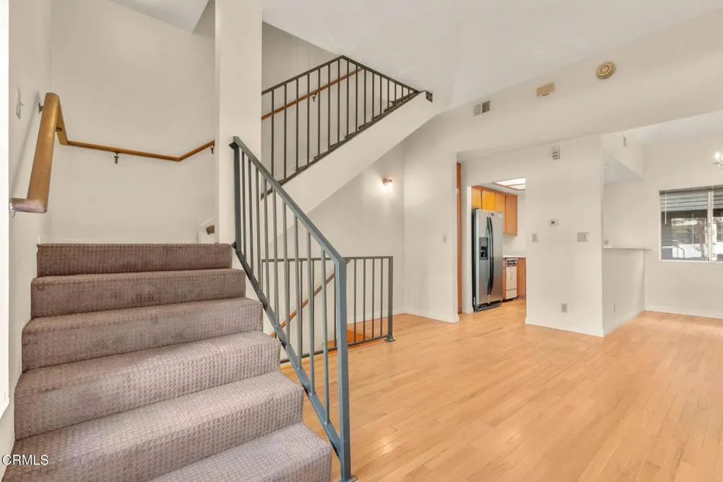 283 S Hudson 2, Pasadena, California 91101 home-pic-8