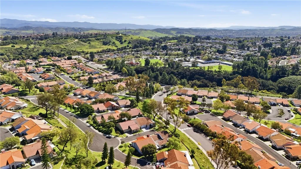 28282 Zarza, Mission Viejo, California 92692 home-pic-33