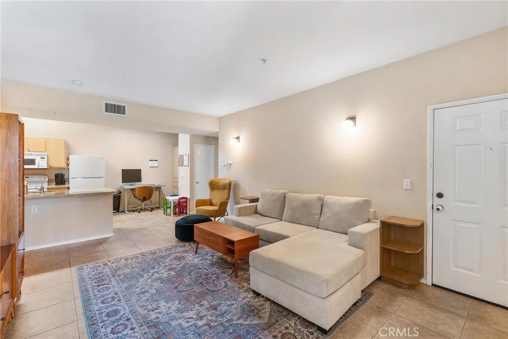 24909 Madison 3113, Murrieta, California 92562 home-pic-2
