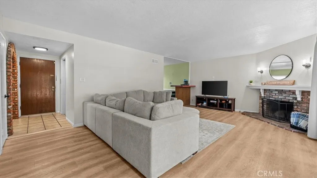 5518 Rockne Avenue, Whittier, California 90601 home-pic-3