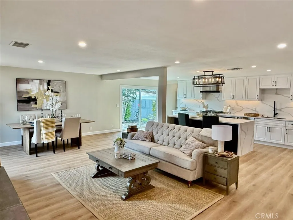 102 Trafalgar, San Clemente, California 92672 home-pic-1